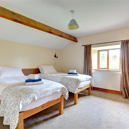 5 Bed In Near Settle Oc-ds103 * Tosside
